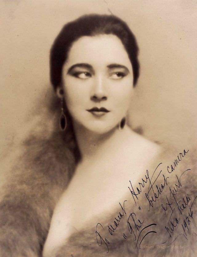 Nita Naldi: Life Story and Glamourous Photos of the Most Outrageous Vamp of the 1920s