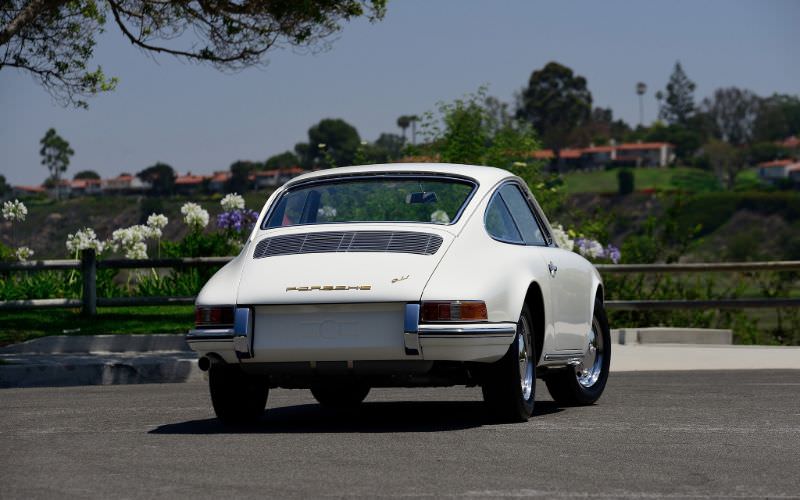 Stunning Photos of the 1966 Porsche 911 Luxury Sports Car