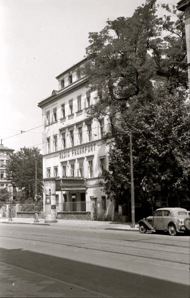 Radio Frankfurt, Frankfurt, 1947