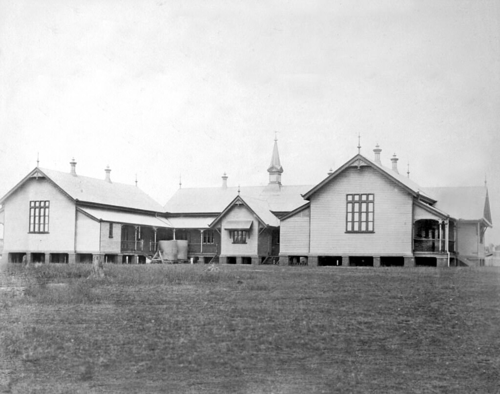 Girls Central State School, Bundaberg, 1890