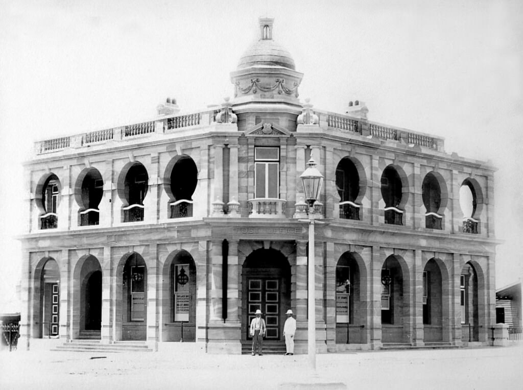 Post and Telegraph Offices, Warwick, 1899