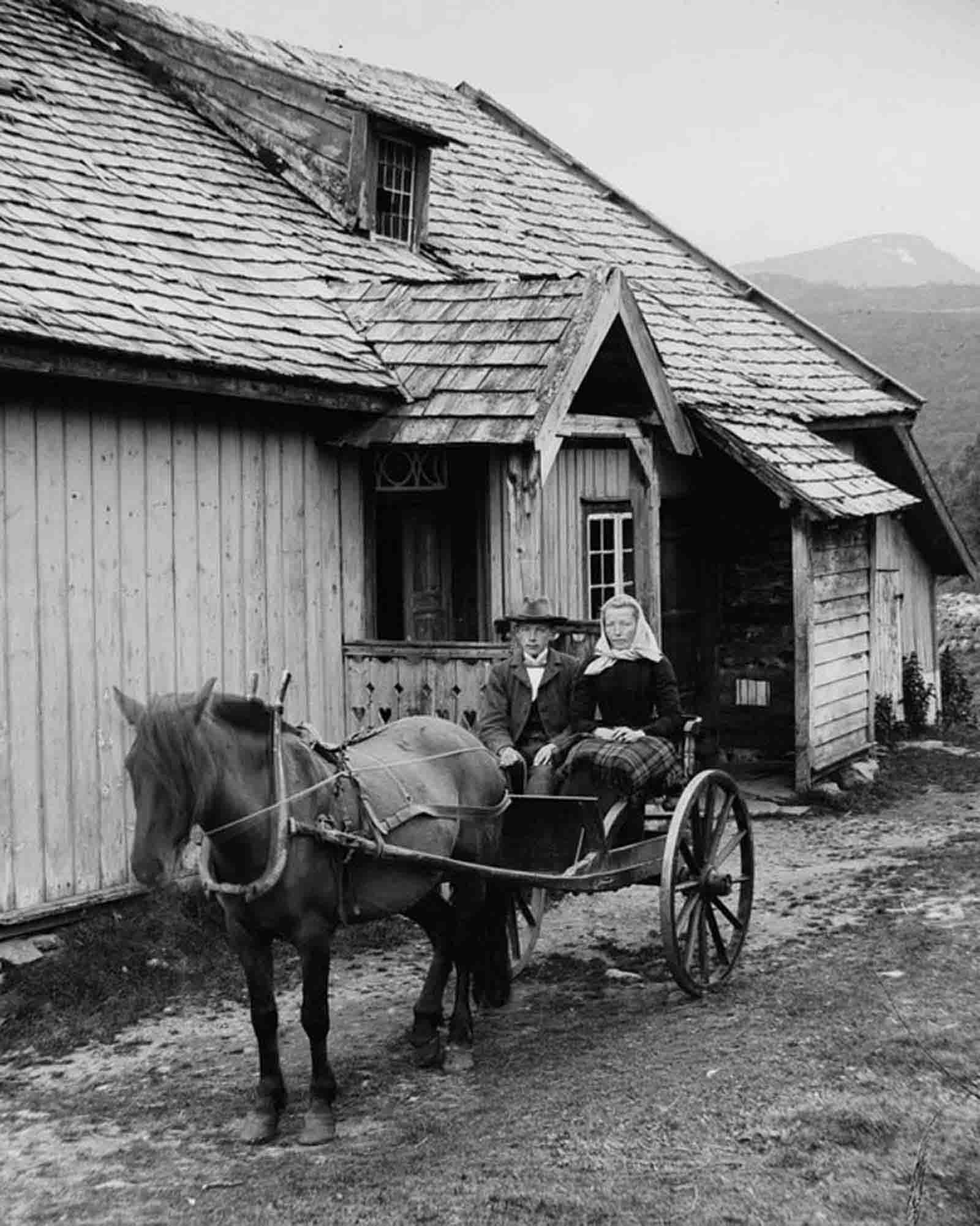 The Rural Life of Norway in the 1900s Through Stunning Photos of Nils Olsson Reppen