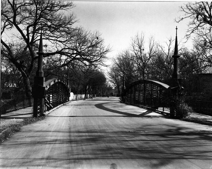 Johnson Street Bridge, San Antonio, 1937