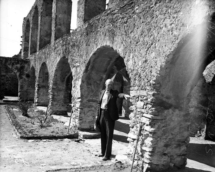 A.J. Madlem in garden outside convento, 1935