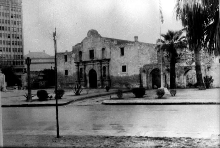 Alamo, San Antonio, late-1930s