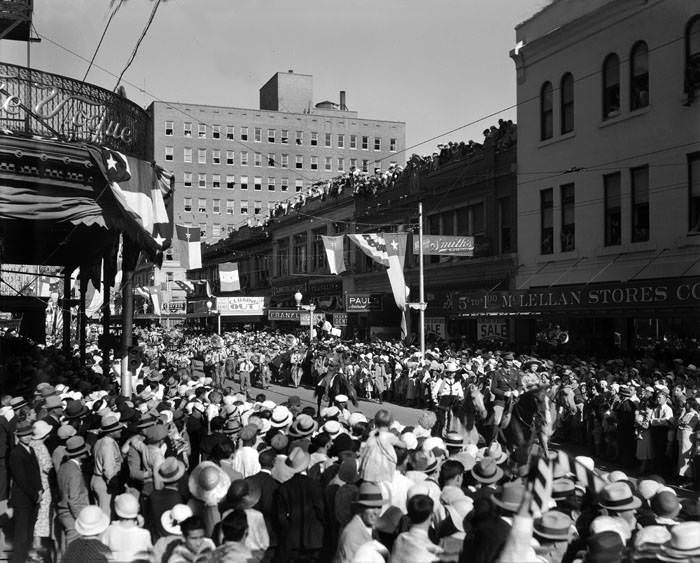 Battle of Flowers Parade, San Antonio, 1930s
