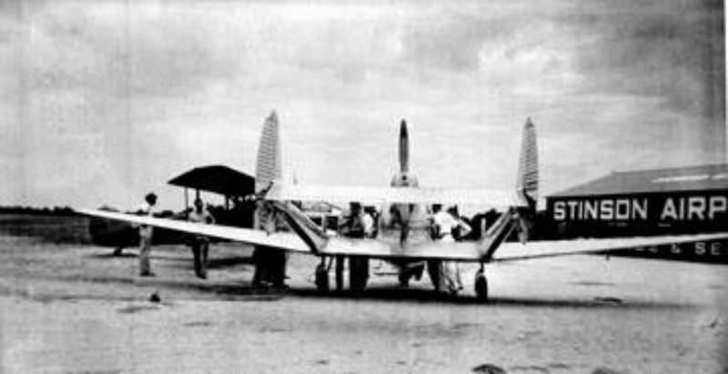 Two-place Stearman-Hammond airplane, Stinson Field, San Antonio, 1937