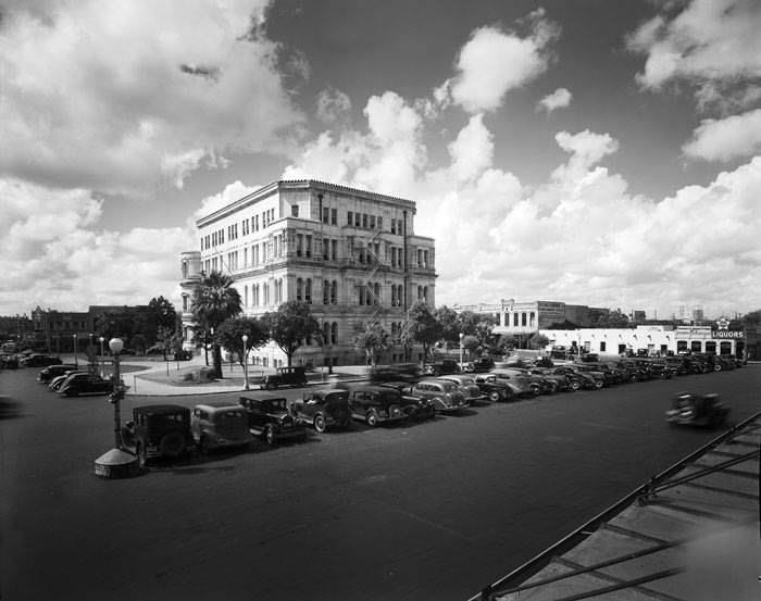 Military Plaza and City Hall, San Antonio, 1938
