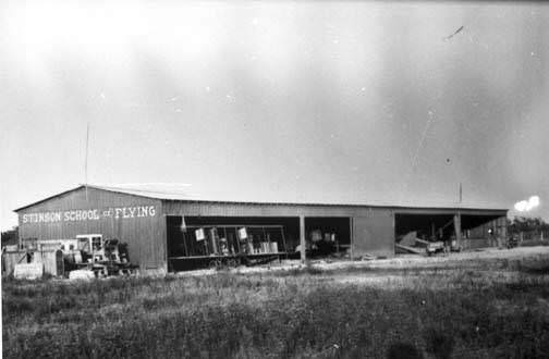 Modern Air Travel hangar at Stinson Field, San Antonio, 1938