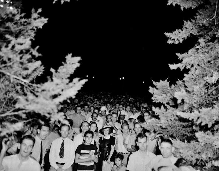 Protestors and spectators outside Municipal Auditorium before beginning of Communist rally, San Antonio, 1939