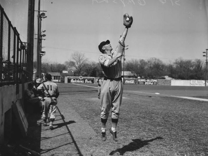 Sig Gryska, a baseball player for the St. Louis Browns, 1937
