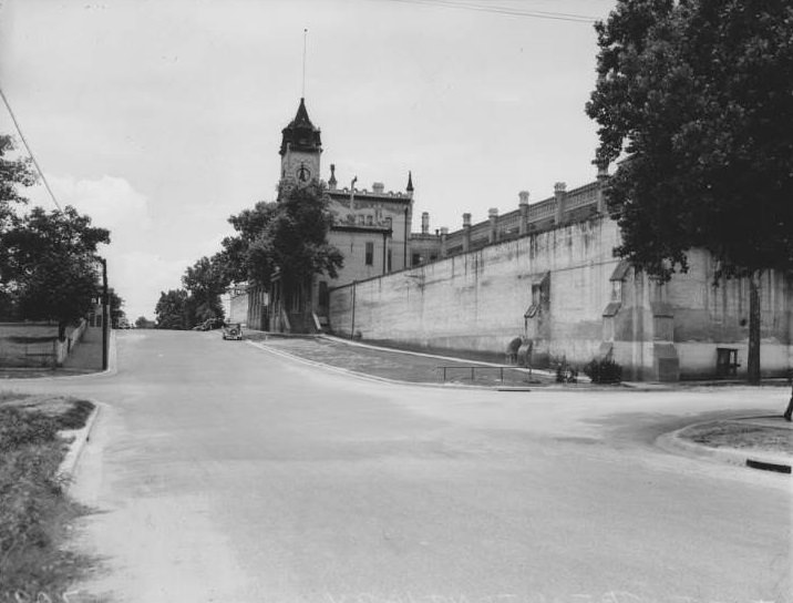 The state penitentiary in Huntsville, 1935