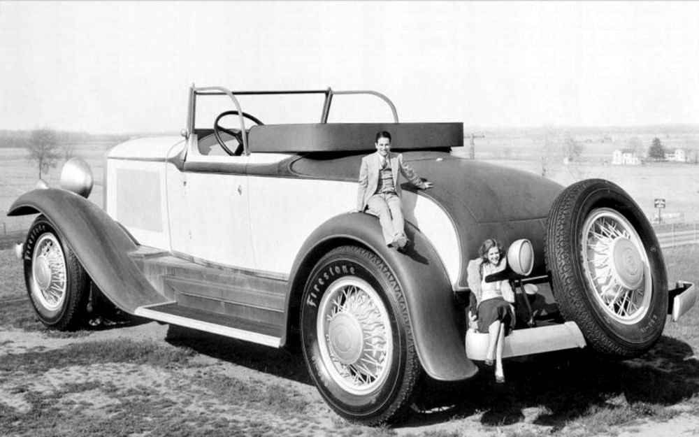 The World's Biggest Car: Stunning Historical Photos of Studebaker's Giant 1931 President Roadster