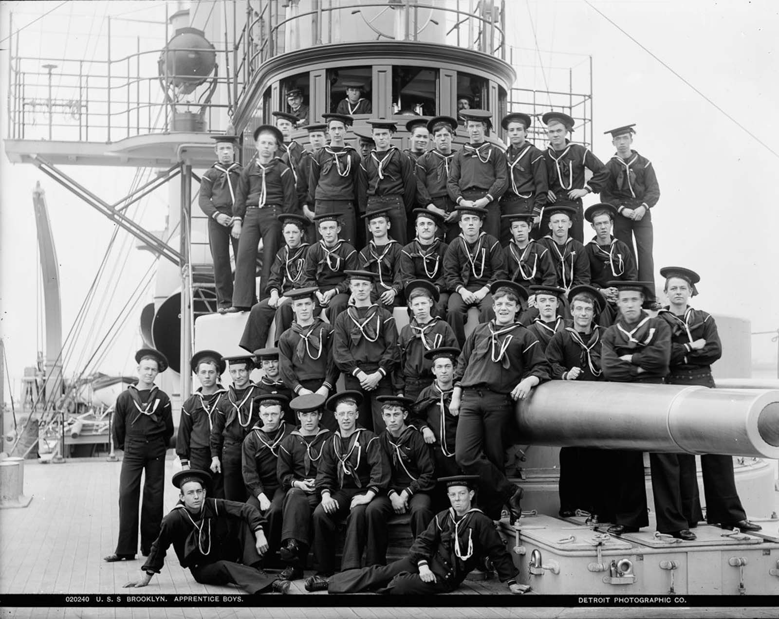 Stunning Historical Photos of USS Brooklyn in 1896 that Captured Inside of the Warship and Sailors Life