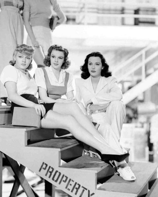 Fabulous Photos of Judy Garland, Hedy Lamarr and Lana Turner during the Filming of 'Ziegfeld Girl (1941)