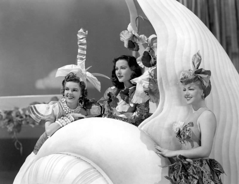 Fabulous Photos of Judy Garland, Hedy Lamarr and Lana Turner during the Filming of 'Ziegfeld Girl (1941)