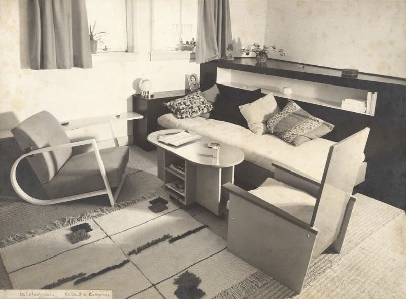 Girls room interior, 1930s