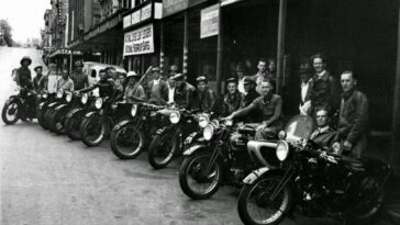Stunning Historical Photos of Motorcyclists in Queensland in the Early 20th Century