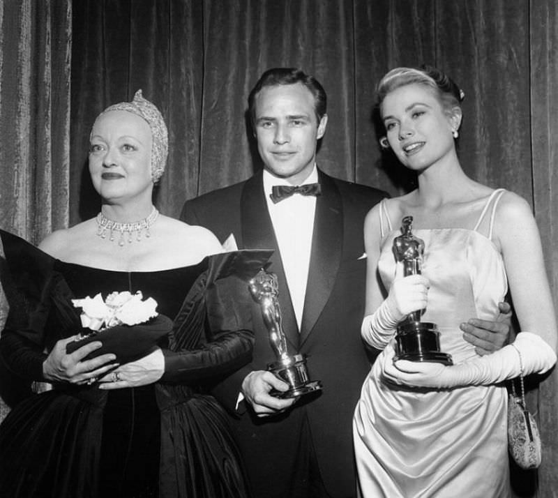 Stunning Photos of Grace Kelly after Winning an Oscar at the 27th Annual Academy Awards, 1955