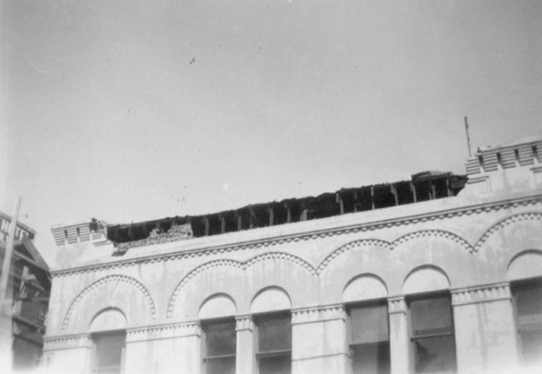 Damage to cornice after an earthquake, Olympia, April 1949