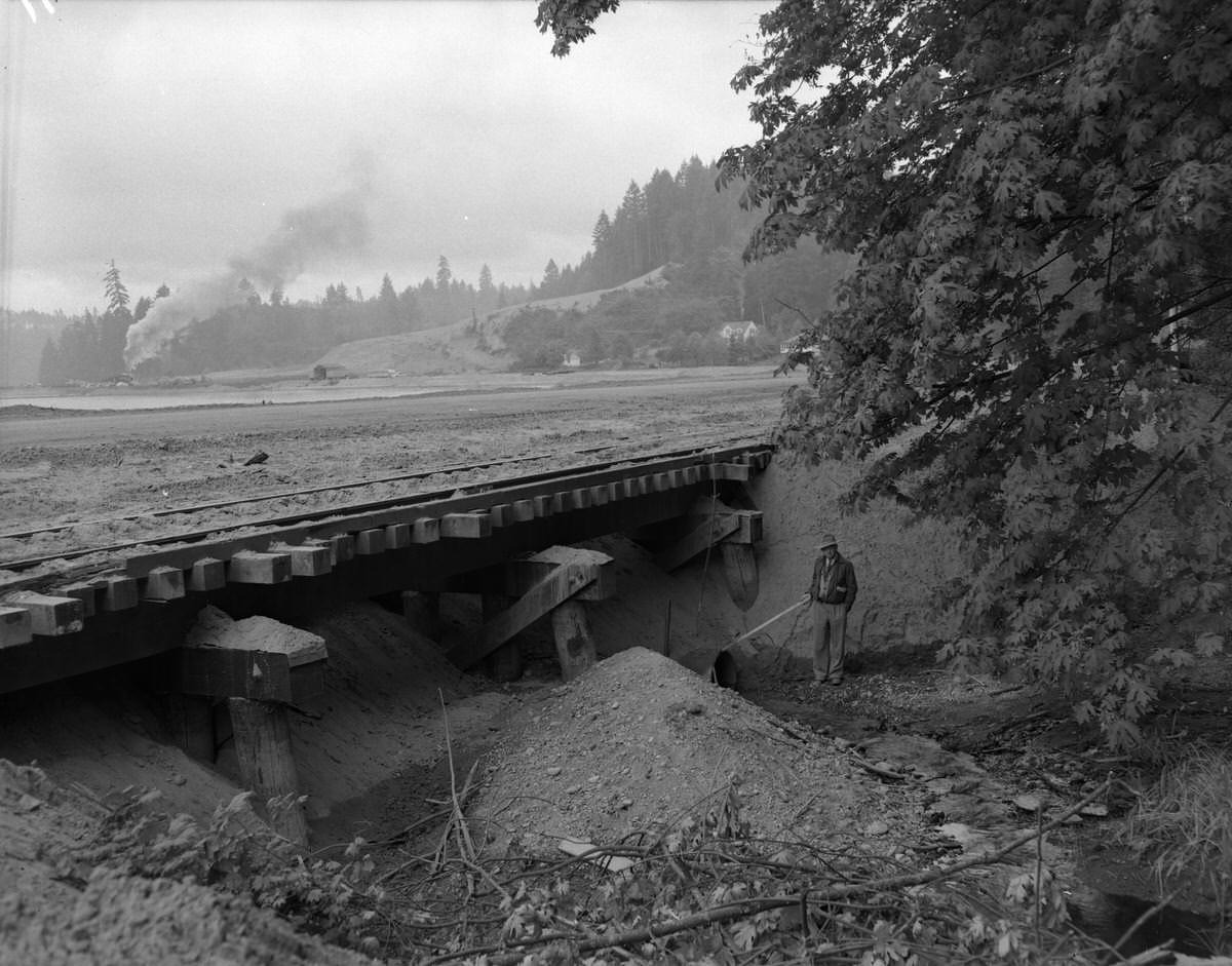 Deschutes Parkway, 1958