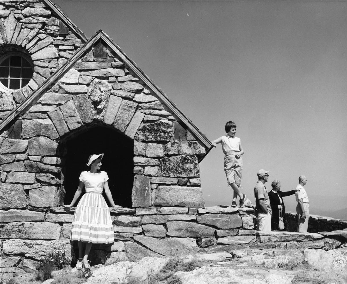 Vista House, Mt. Spokane, 1950