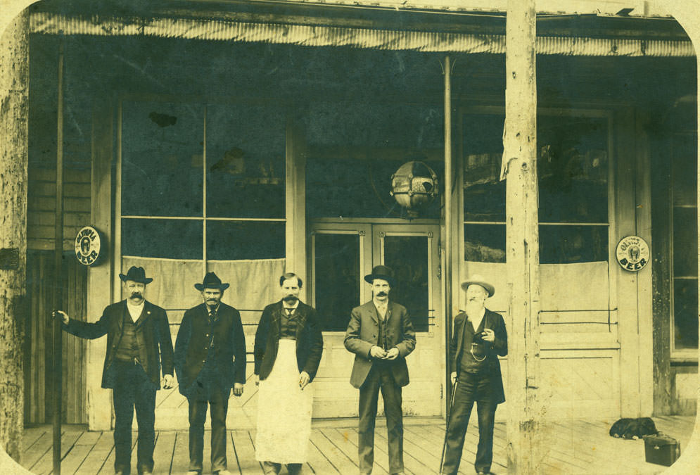 Front view Roxie Moore's Saloon, 1880s