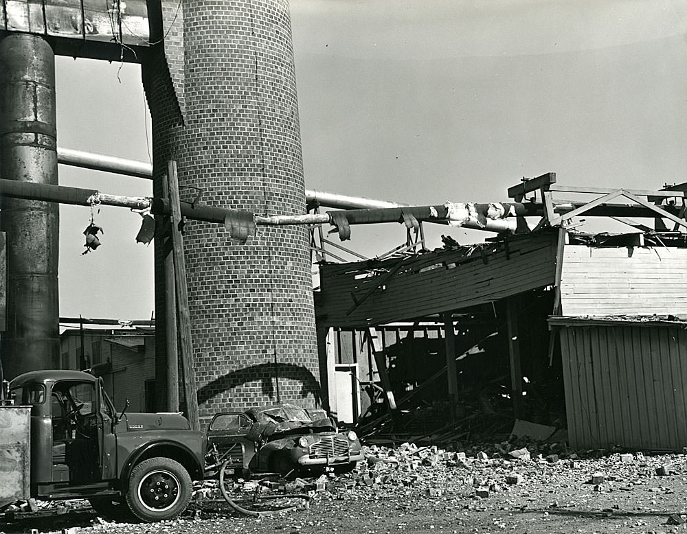 Washington Veneer after 1949 earthquake