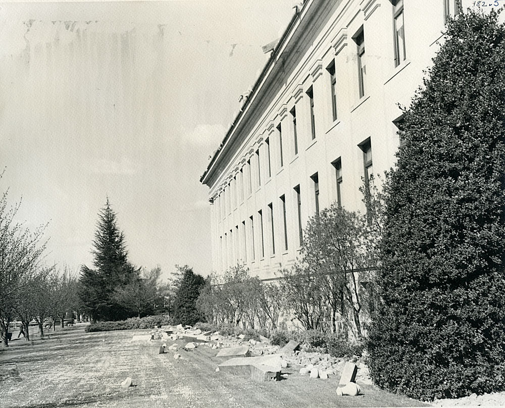 Insurance Building after 1949 earthquake
