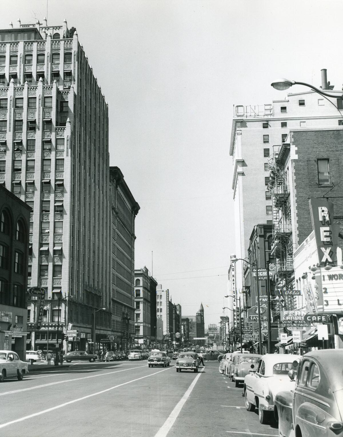 Spokane, showing Riverside Avenue from East, 1940s