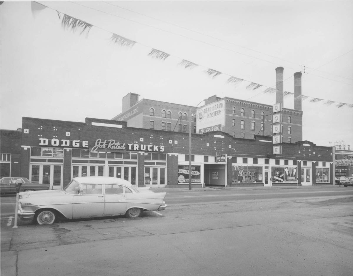 Second Avenue between Lincoln and Monroe in Spokane, 1960s