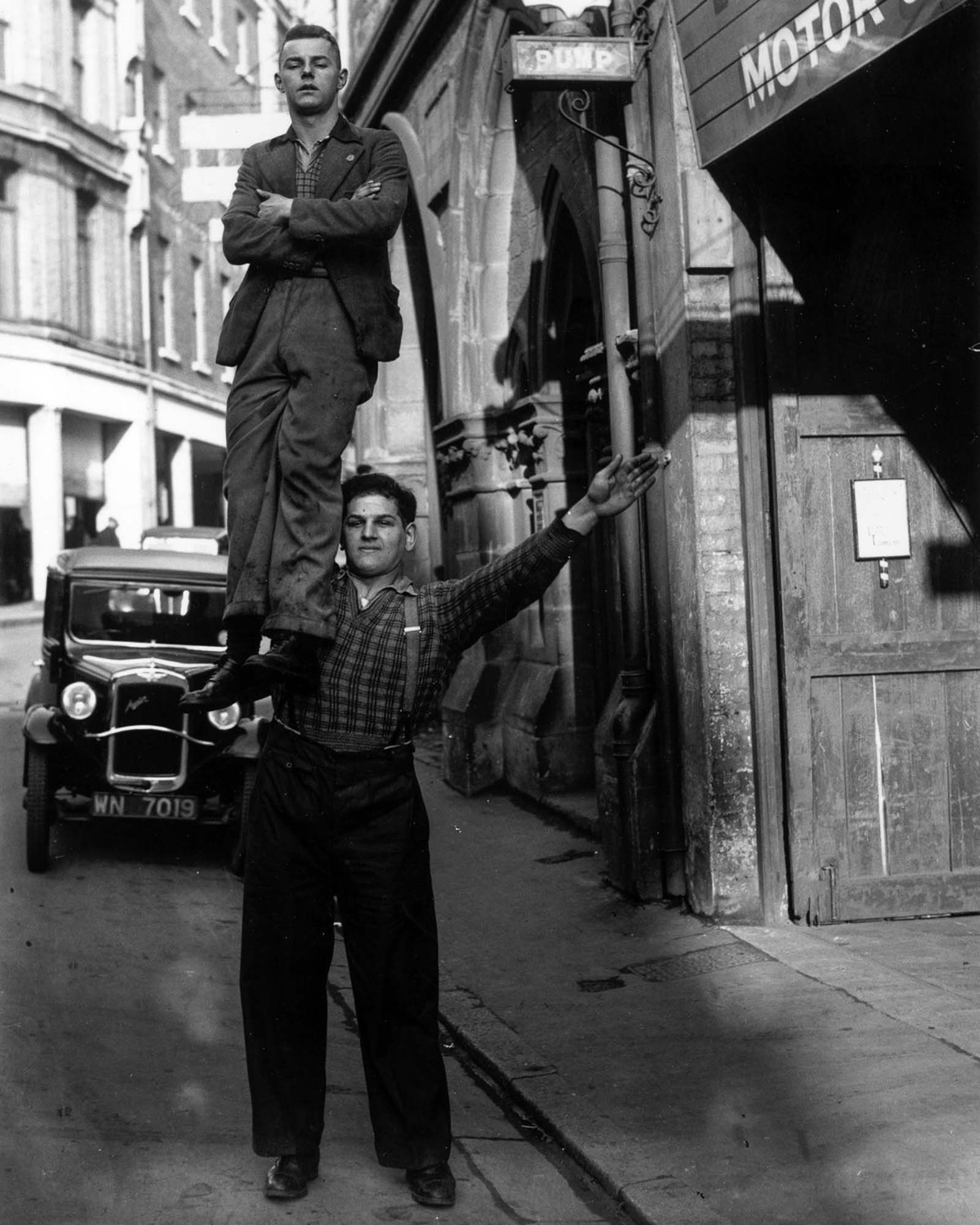 21-year-old Swansea tailor Harry Pelta, winner of the title of the strongest man in Wales, 1935.