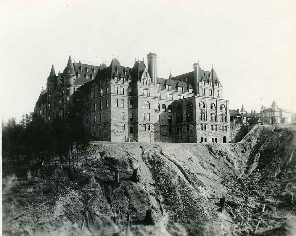 Stadium High School, 1906