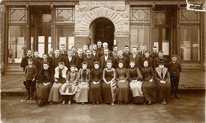 Male and Female Tacoma Business College Students, Tacoma, 1890