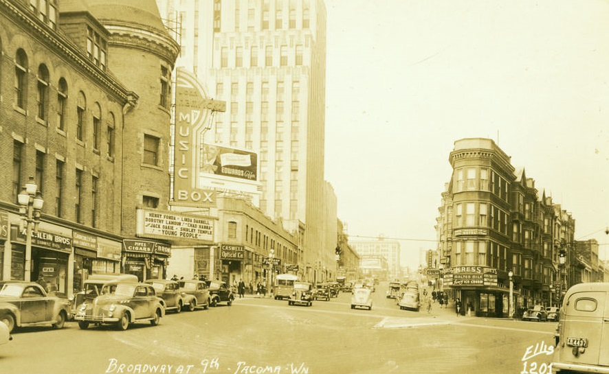 Broadway at 9th, Tacoma, 1940