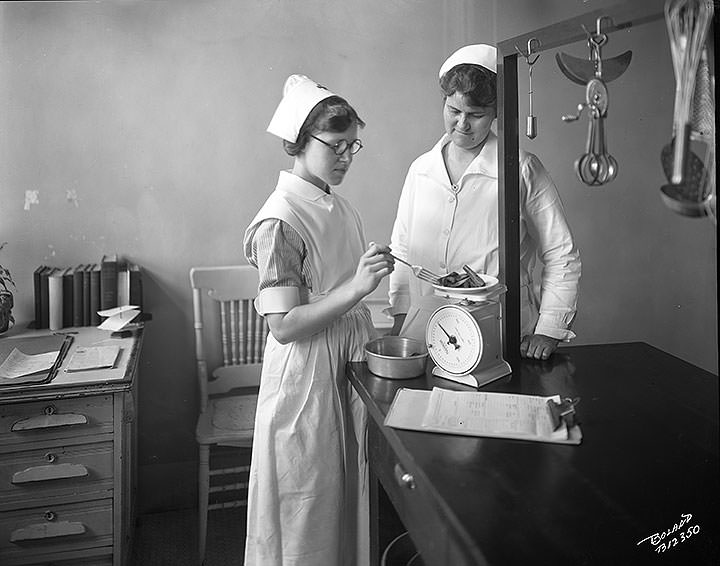 Tacoma General Hospital, diet kitchen, 1st floor, 1925