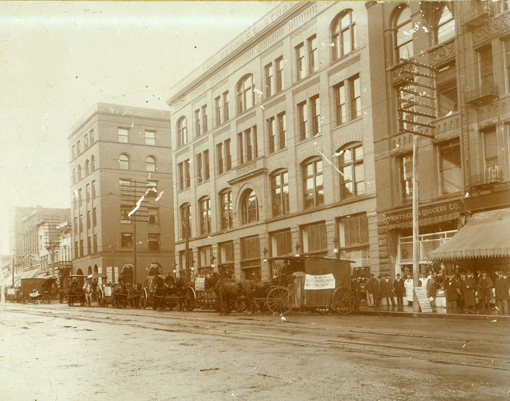Street scene of downtown Tacoma, 1900
