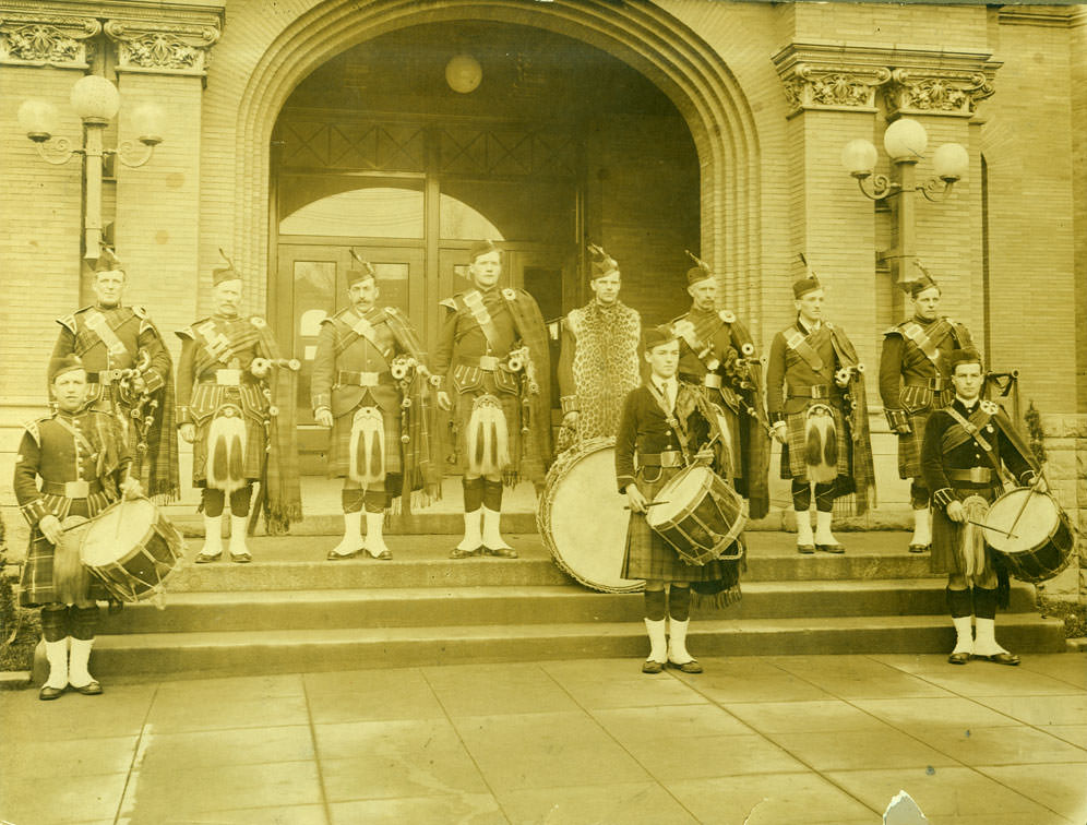 Tacoma Pipe Band, 1916