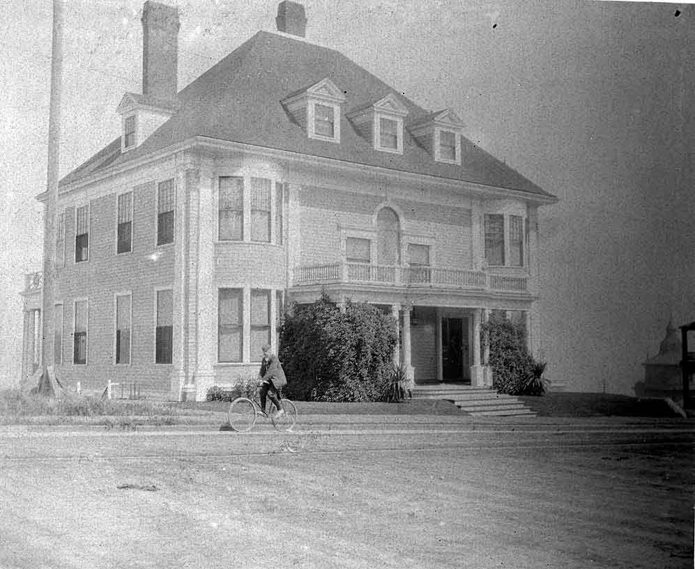 Union Club Tacoma, 1897