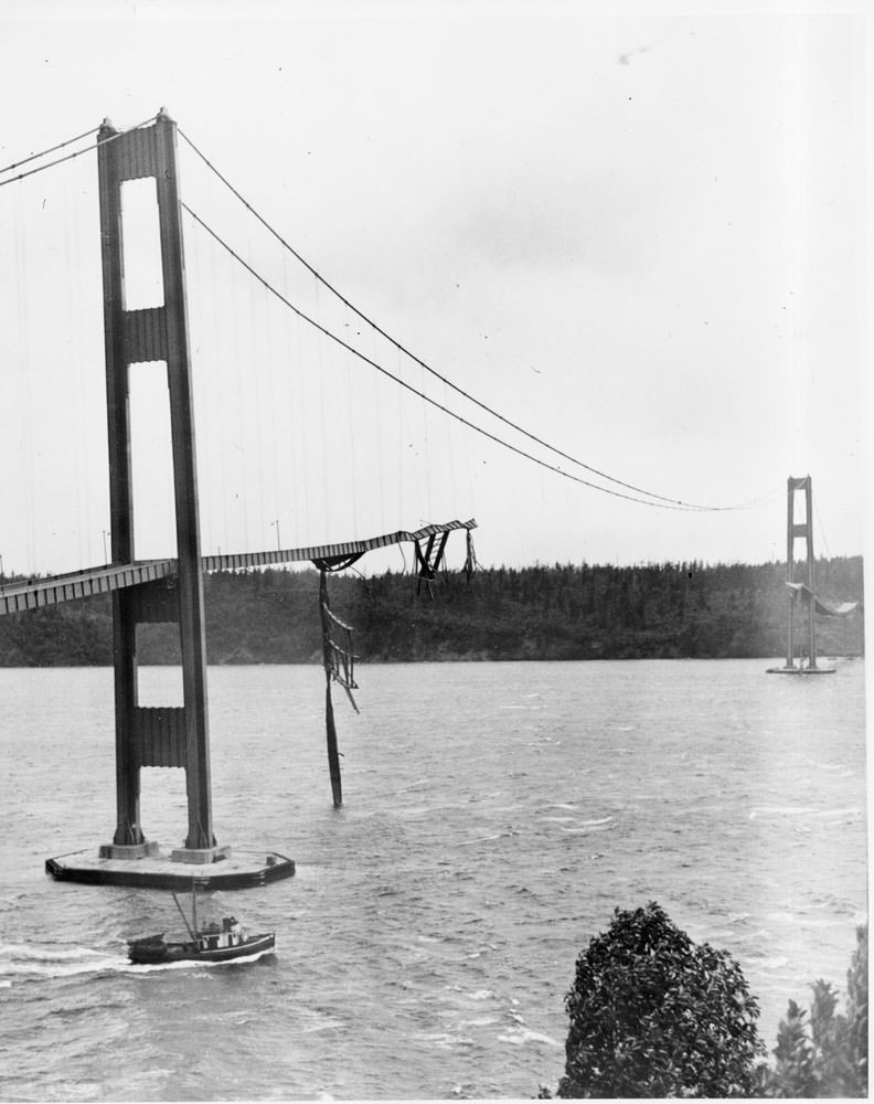 Tacoma Narrows Bridge Collapse, 1940