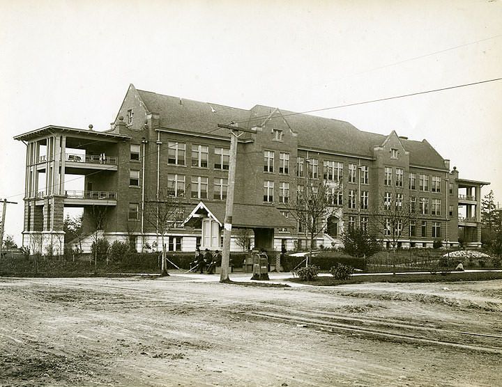 N.P.R.R. Hospital, Tacoma, 1909