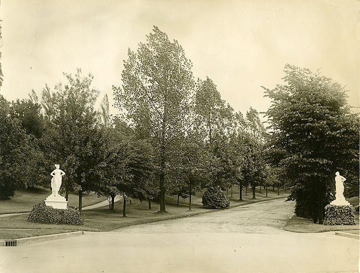 Entrance to Wright Park, Tacoma, 1910