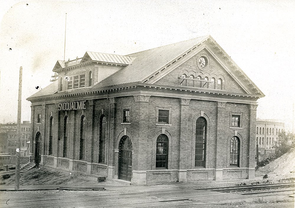 Snoqualmie Falls Power Company, transformer house, Tacoma, 1909