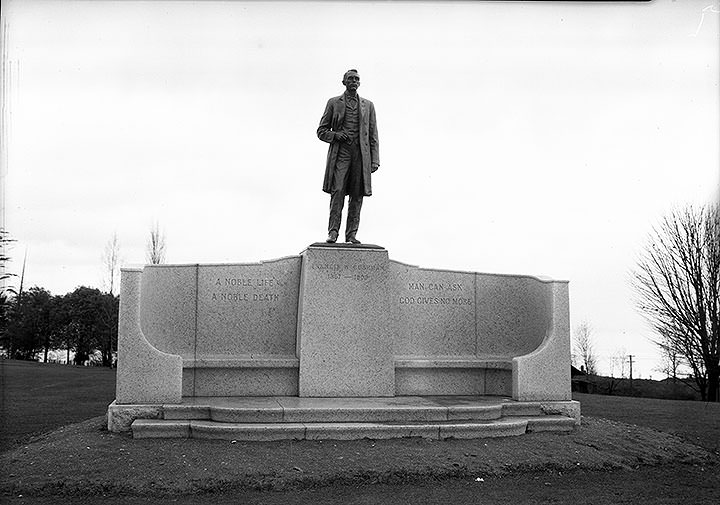 Statue, Francis W. Cushman at Point Defiance, Tacoma, 1927
