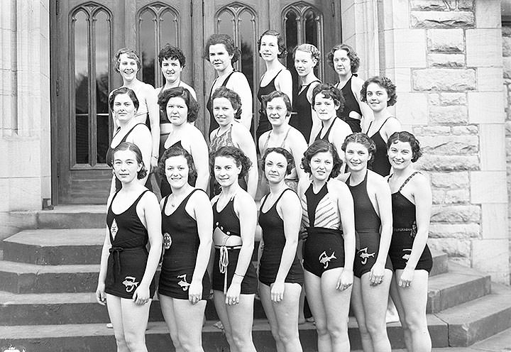 Girls' swimming team, Lincoln High School, Tacoma, 1936