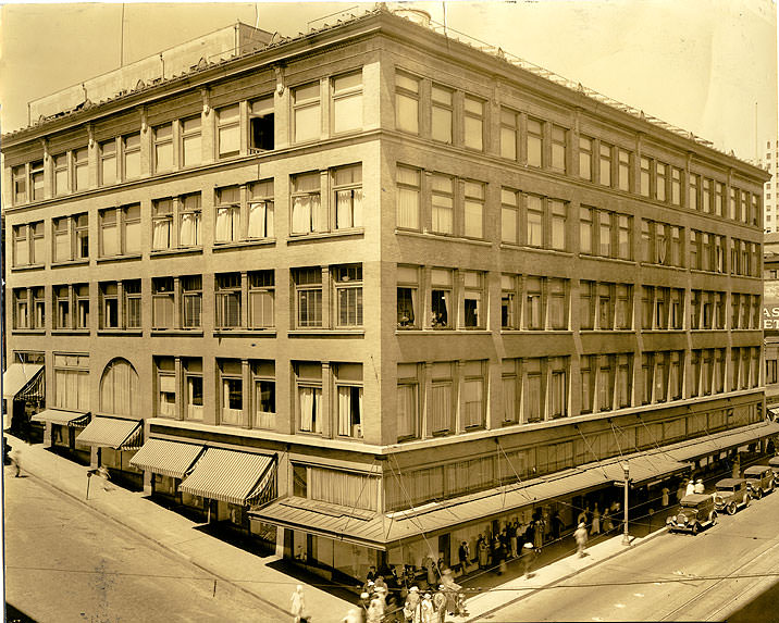Rhodes Department Store, 944-950 Broadway, Tacoma, 1932