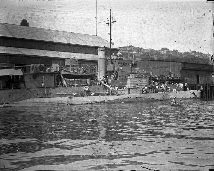 Submarine S-27 at Commercial Dock, Tacoma, 1926