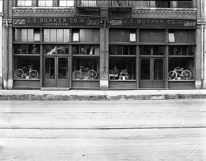 Bunker, Exterior, Tacoma, 1925