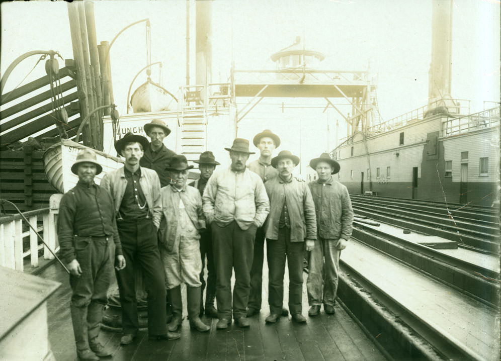 The transfer ferry, Tacoma, 1905