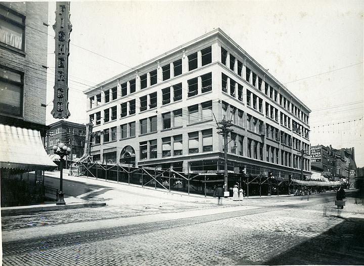 Rhodes Brothers Department Store, 950 Broadway, Tacoma, 1911